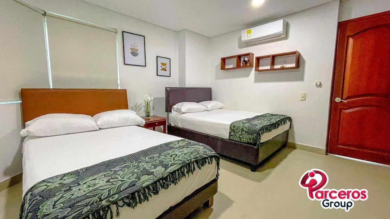 Torres Del Por Parceros Group Apartamento