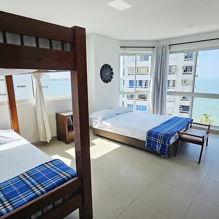 Torres Del Por Parceros Group Apartamento